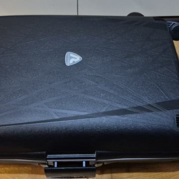 RONCATO -tvrdi putni kofer crne boje