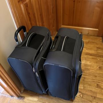 Samsonite koferi, srednje veličine, četiri kotača, sa bravom