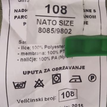 VOJNE NADHLACE VODONEPROPUSNE S PAROPROPUSNOM MEMBRANOM