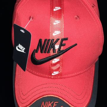 NIKE - ŠILTERICA- ( CRVENA )