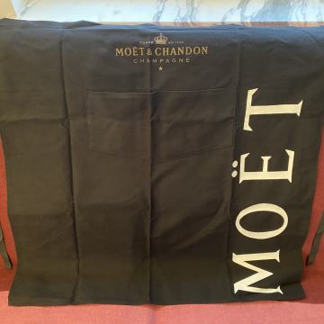 Moet Chandon šampanjac Pregača crna NOVO