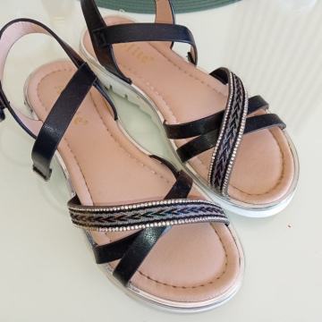 SANDALE BR.35 NOVO