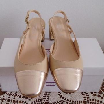 Nove 5th Avenue ž. kožne salonke br. 39