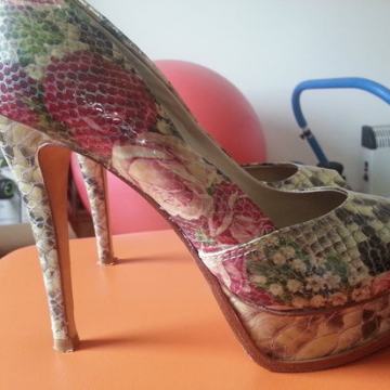 ALDO  kožne  sandale