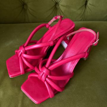 Angel Alarcon sandale