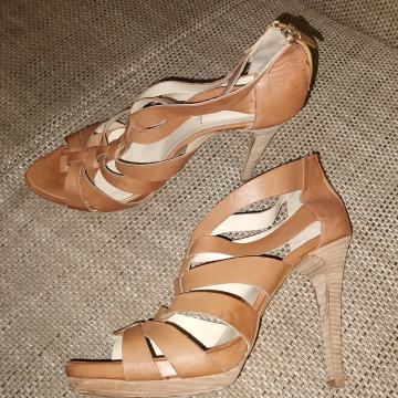 Bandinini kožne sandale br. 41,smeđe,peta 10 cm, 79 eura Zg