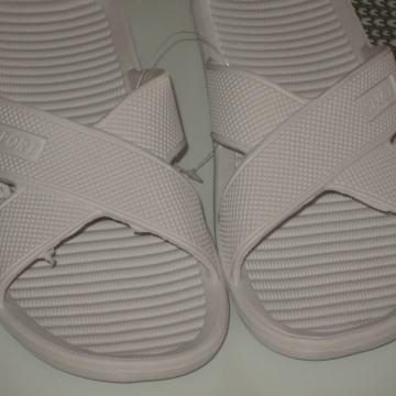 BIJELE LAGANE PAPUČE BR. 37  NOVO