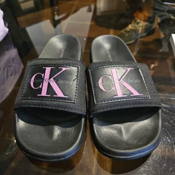 Calvin klein natikače broj 36