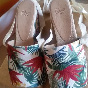 CASTANER! % LJETNO % NOVE! ULTRAUDOBNE!