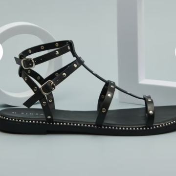 CRNE SANDALE BR.37 - NOVO