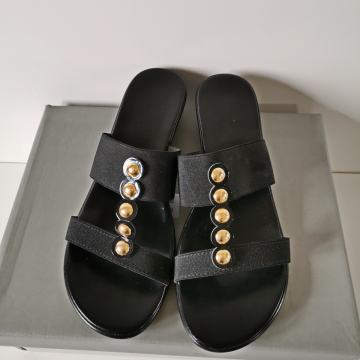 Crne ženske natikače broj 40 - remeni od lastike - peta 4 cm - HUMANIC