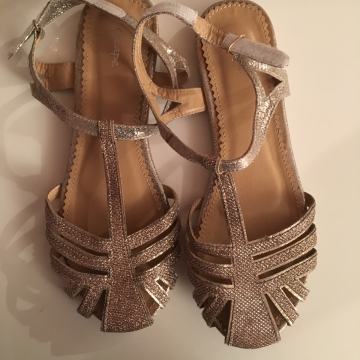Escape sandale - broj 40 - zlatno srebrne