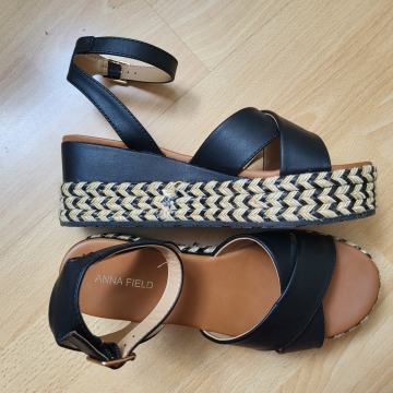 Espadrile na platformu 39