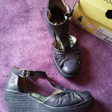 Fly London tamnosive sandale, POSEBNA PONUDA (za kupnju 2 i 3 para)