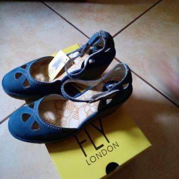 Fly sandale 38 br.