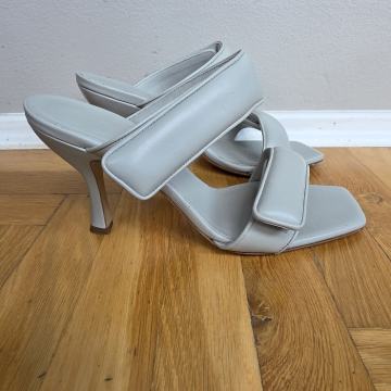 Gia Borghini Perni sandale