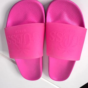 Guess natikače broj 38