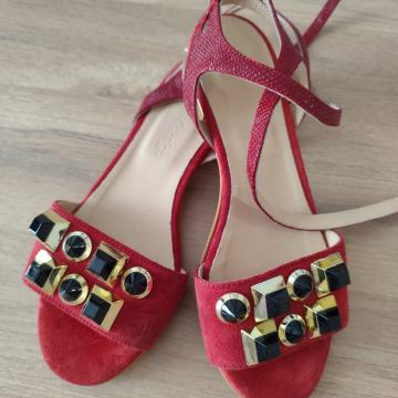 Guliver sandale br 36