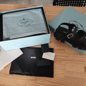 Cipele Japanke, sandale Prada, prirodna koža