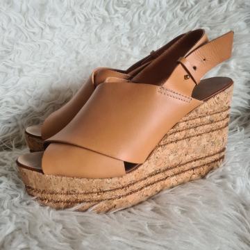 KAO NOVE Zara sandale br.41