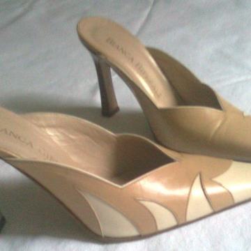 NOVE, ELEGANTNE "BIANCA BIFERALLI" NATIKAČE OD JANJEČE KOŽE BR.36