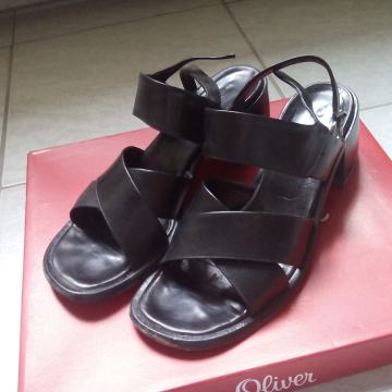 Kožne sandale kao nove, br. 41