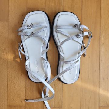 Kozne sandale vel.38