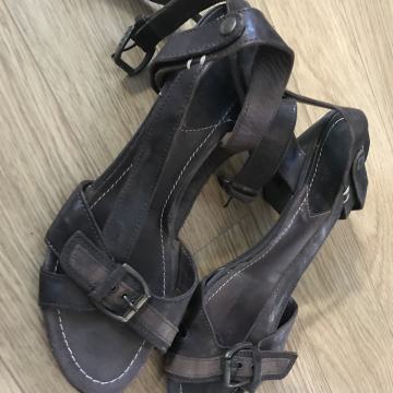 Kožne smeđe sandale