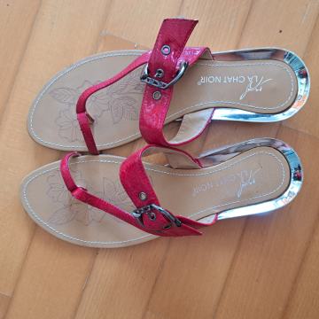 Kožne ženske sandale broj 39 10 eura