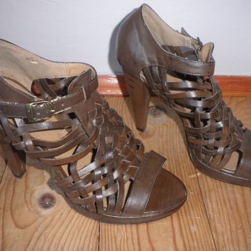 LAGANE ŽENSKE CIPELE / ŠTIKLE 37