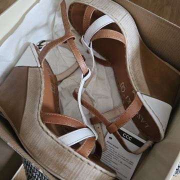 Lasocki kožne sandale na punu petu