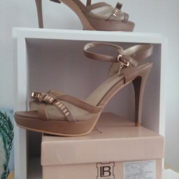 Laura Biagotti sandale41