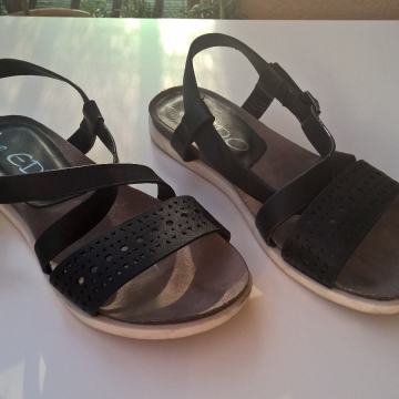 Le Edo ženske ravne sandale (broj 36)