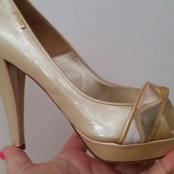 LORIBLU SALONKE! PRILIKATOP! SAVRŠENE KVALITETNE NOVE POSEBNE  KOŽNE