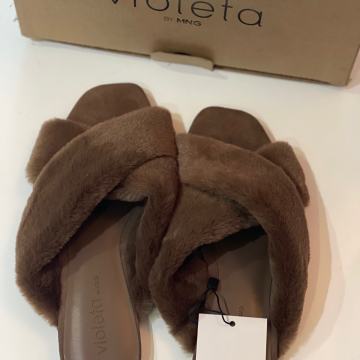 mango natikače 36 novo