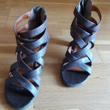 Marco Tozzi kozne sandale br 38