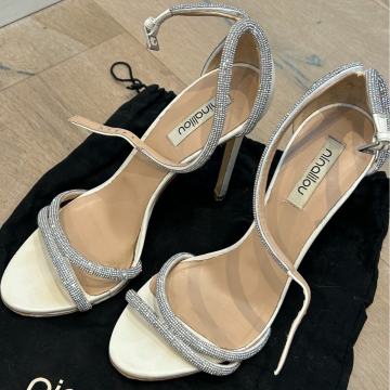 Ninalilou kožne sandale! Nove