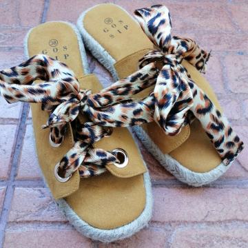 Sandale s mašnama leopard uzorka