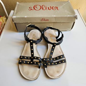 s.Oliver kožne sandale br 38