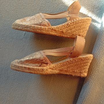 S. OLIVER ŠPAGERICE PUNA OTVORENA PETA ZATVORENI PRSTI ANIMAL ZLATNO