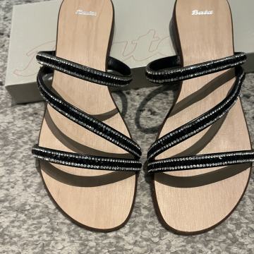 sandale/natikače Bata