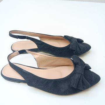 Ravne crne sandale 41