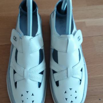 Salvatire Crocci kozne sandale br 37