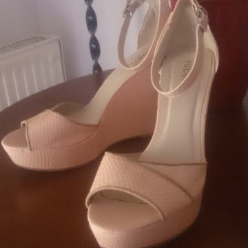 SANDALE 41 38 POLUSANDALE OTVORENI PRSTI PLATFORMA PUNA PETA WEDGE