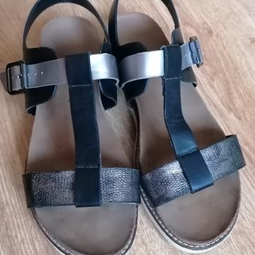 Sandale br. 36