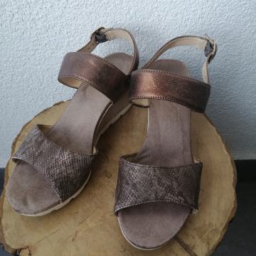 Sandale br.37