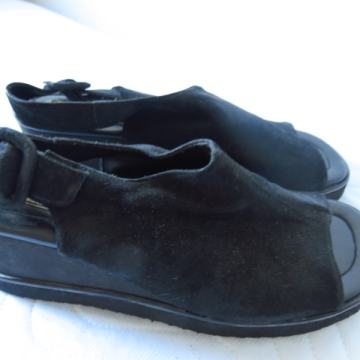 sandale br. 39 kao nove