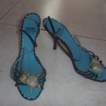 sandale štikle MOSCHINO vel. 37