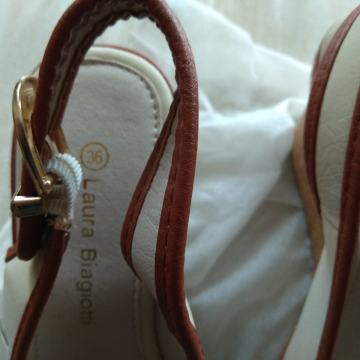 sandale sa petom od pluta