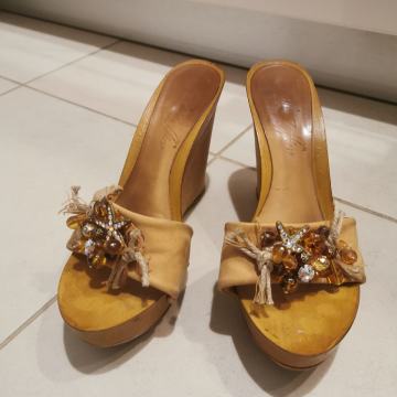 Sandale na punu petu vel 39